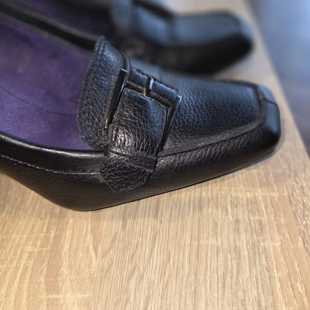 NINE & CO Black Leather Heels With Buckle‎ Accents